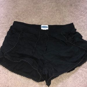 black flowy shorts